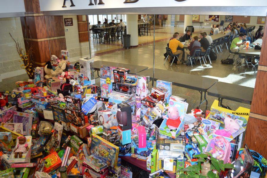WJ students and adults contribute to Toy Drive