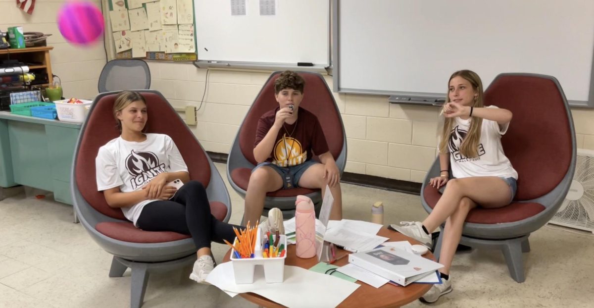Campers in the Hall: One color of food for life?
